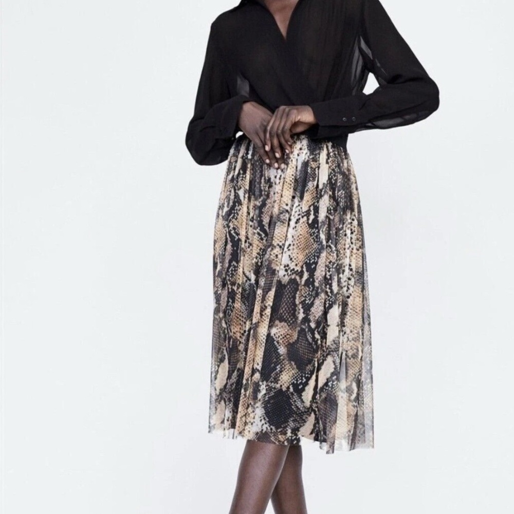 Chic Black and Brown Snake Print Skirt